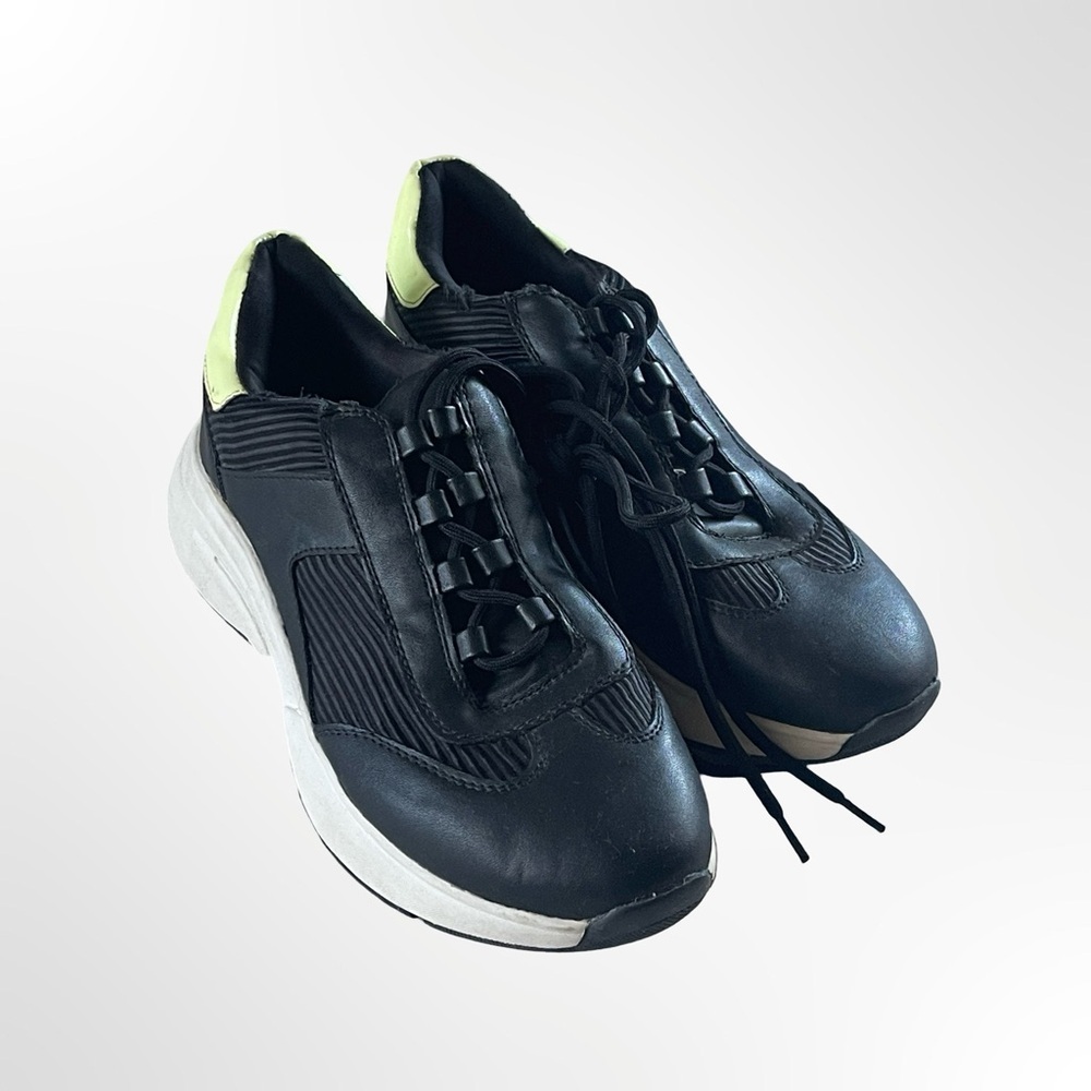 Forever 21 Women's Black Athletic Shoes in size 7